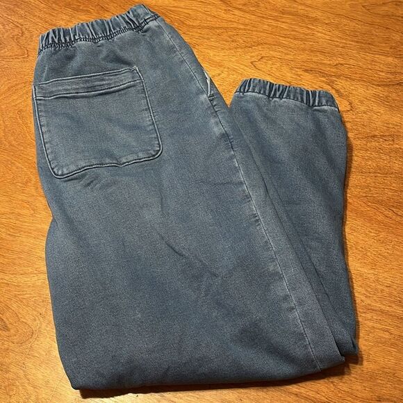 Madewell Blue Ankle Cropped Jeans - Picture 6 of 8